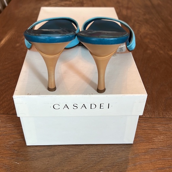 Casadei blue size 8 slip on heels - Picture 2 of 3